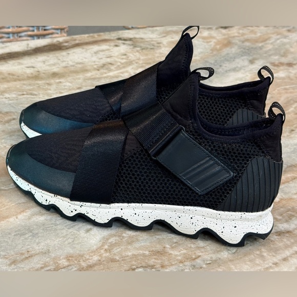 Women’s SOREL Kinetic black high top sneakers- Size 10 - Picture 2 of 7